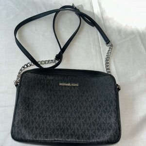 Michael Kors Jet Set Large Saffiano Leather Crossbody Bag Black Logo